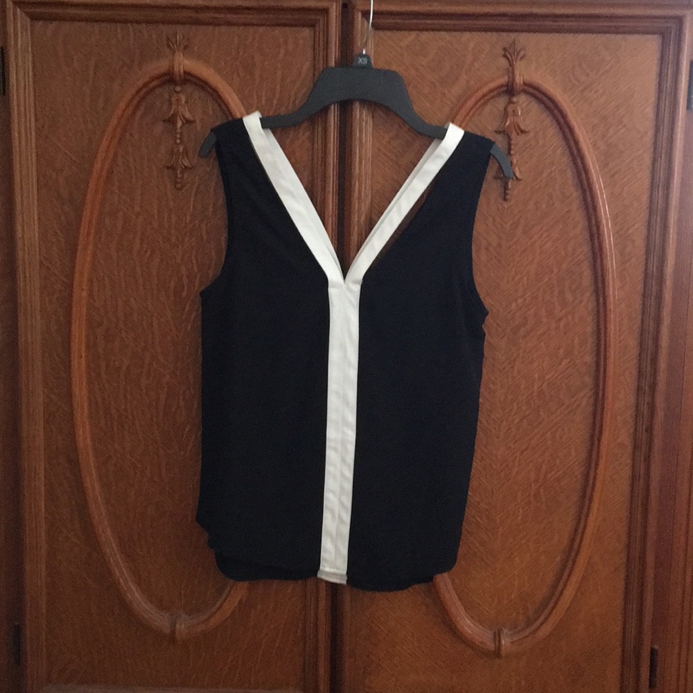 Double V Colorblock Tank